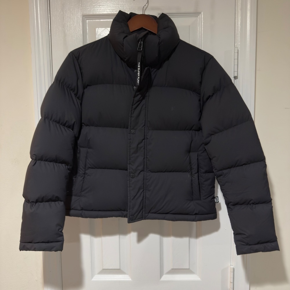 Aritzia The Super Puff™ Shorty cliMATTE™ 800+ Down Puffer Jacket Black XS